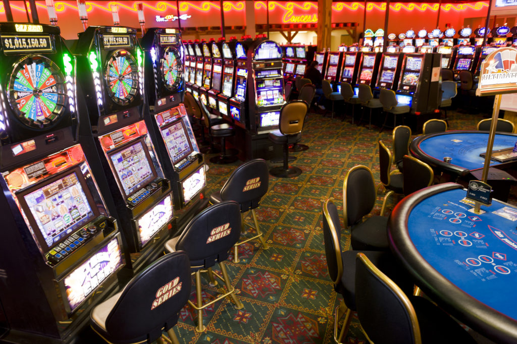 Canlı Blackjack'te Kazanma İpuçları: Stratejiler ve Bonuslar