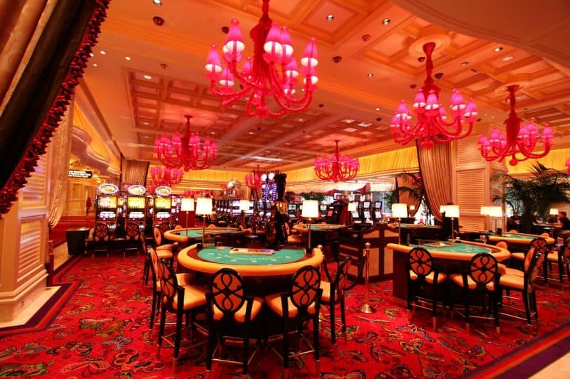 Canlı Casino: Gerçekten Değişen Deneyim